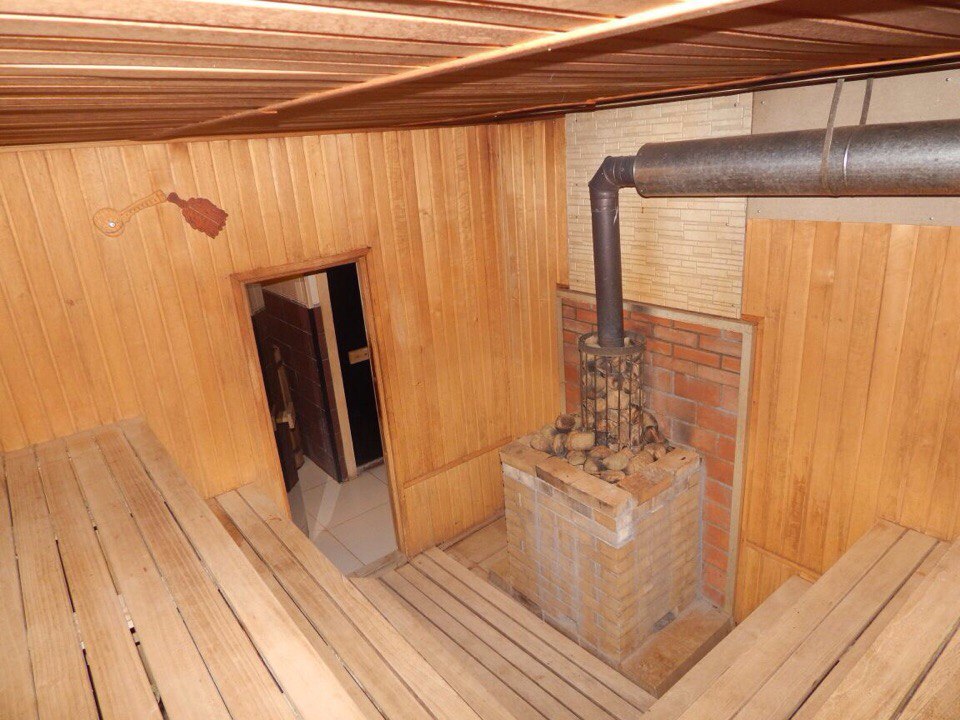 Купить баню в подмосковье. Баня в Московской области. Элементы бани. Баня в деревне своими руками. Баня МО 5 метров.